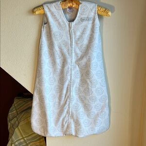 Halo SleepSack sleeveless Wearable Blanket‎ - pale gray with Lions!